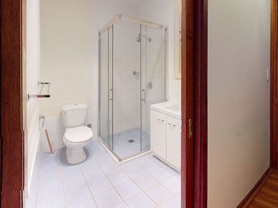 2 Zwar Place, Florey