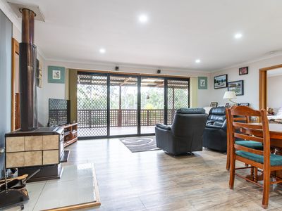 8 Brewis Place, Lake Leake