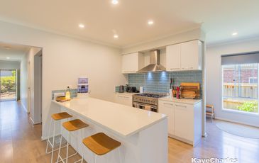 57 Grant Parade, Officer