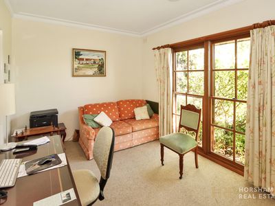 18 James Street, Horsham