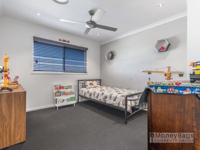 13 Catchlove Crescent, Augustine Heights