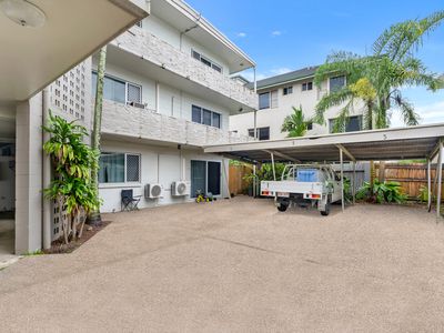 1 / 282 Lake Street, Cairns North