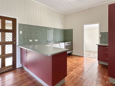 27 Fielding Road, College View