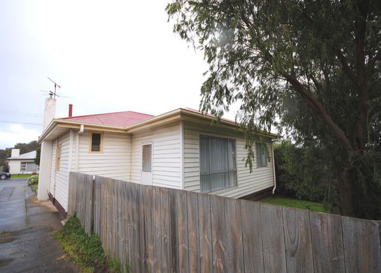 16 Learmonth Street, Portland