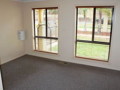 1 / 332 BORELLA ROAD, Albury