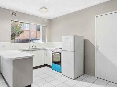 4 / 20 Bringelly Road , Kingswood