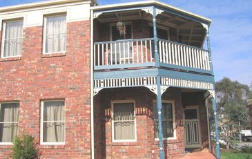 2 / 8-13 Adelaide Close, Berwick