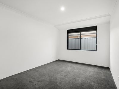 25 Wallarah Cct, Baldivis