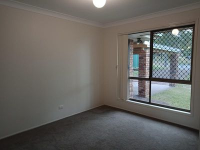25 Quantock Court, Rochedale South
