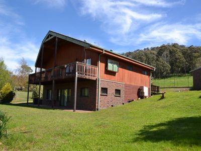 11 Allamar Court, Tawonga South