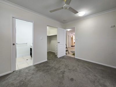 31 / 44-50 PEASE STREET, Manoora