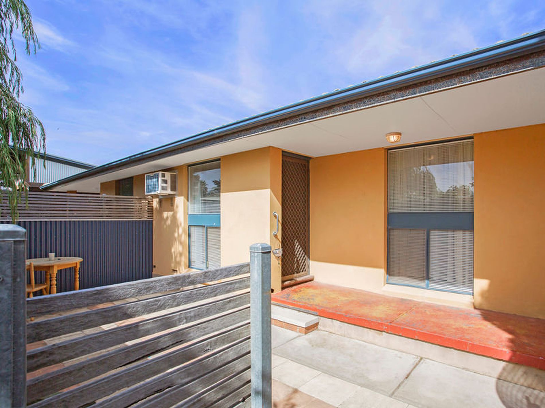 2 / 63 Esplanade, Port Willunga