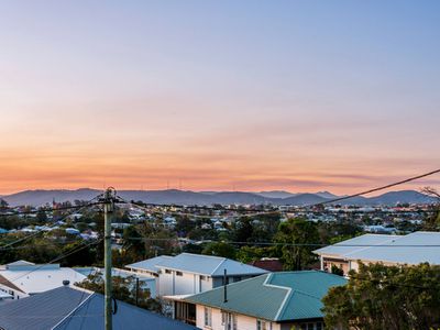 102 Fingal Street, Tarragindi