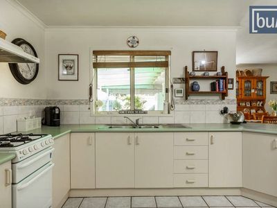 2 Pell St, Howlong