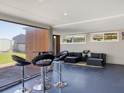 19 Gunn Parade, Low Head