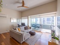 13 / 8-12 Macquarie Street, Teneriffe