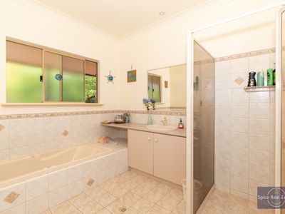 124 Sheoak Drive, Hay