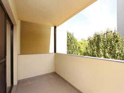 105 / 215 Stirling Street, Perth
