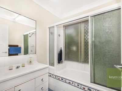 81 Overton Circuit, Kirwan