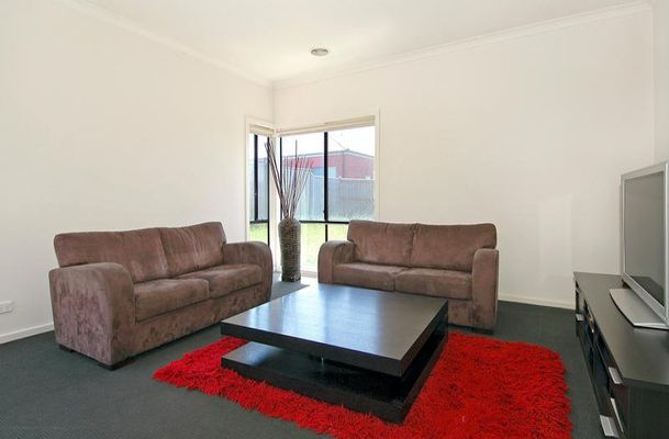 26 Lauderdale Drive, Craigieburn
