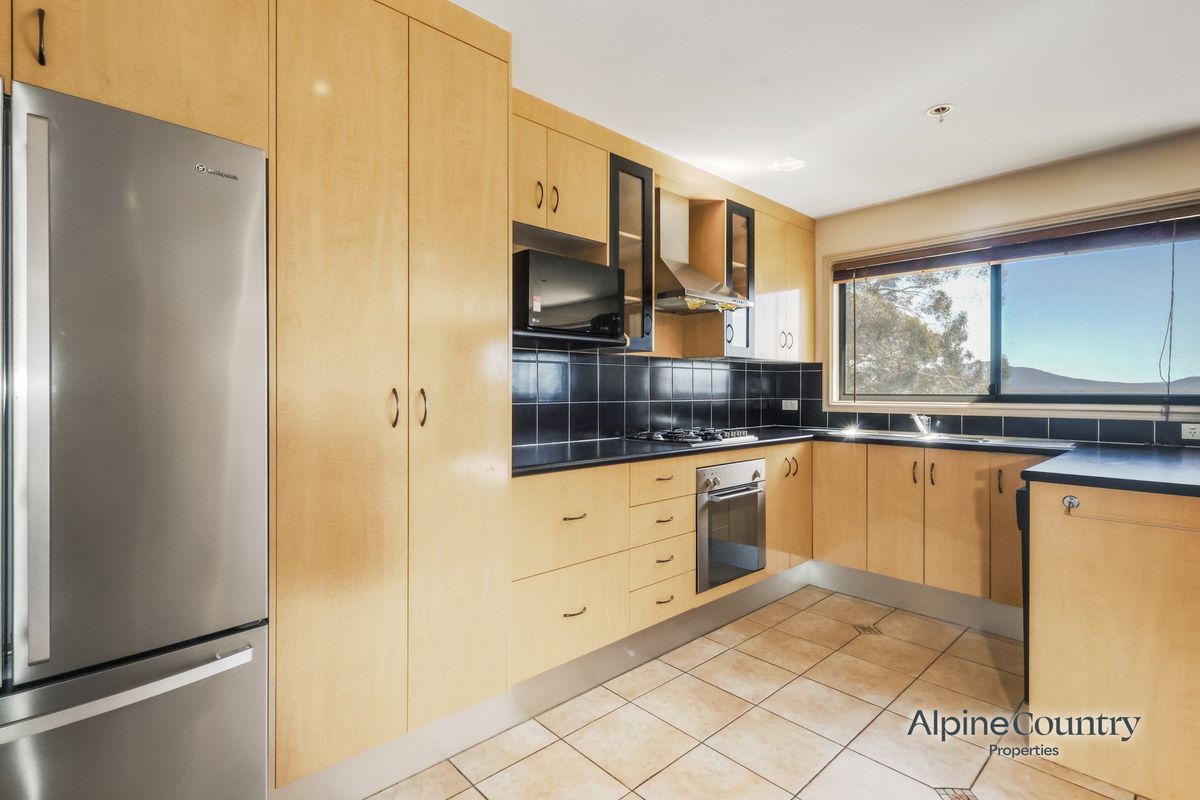 2 / 18 Nettin Circuit, Jindabyne