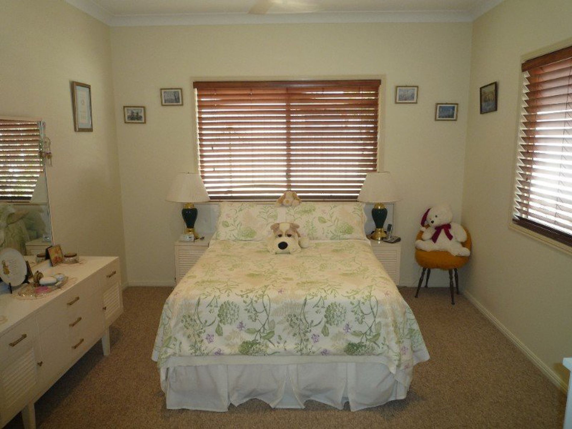 40 First Avenue, Woodgate