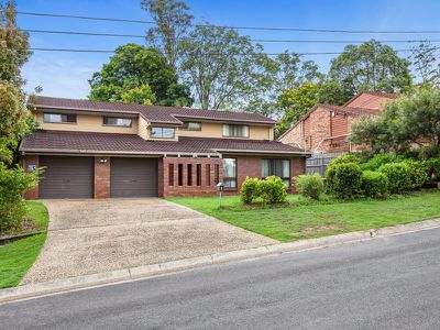 8 Deen Street, Rochedale South
