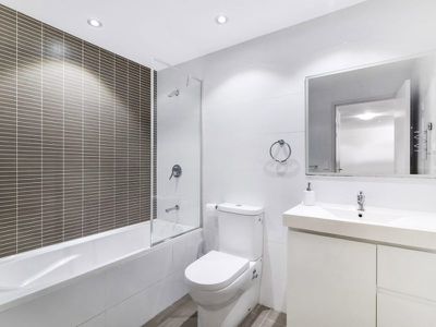 4503 / 42-44 Pemberton Street, Botany