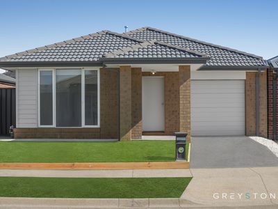 6 Distaff Way, Rockbank