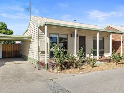 5 / 2-6 Albert Street, Seymour