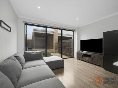 28 Holford Street, Taylor