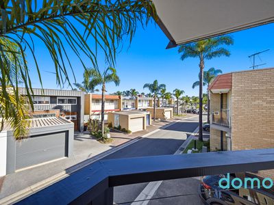 4 / 74-76 Gladesville Boulevard, Patterson Lakes