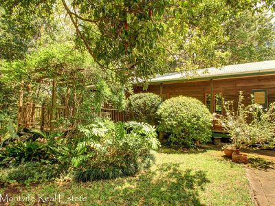 394 Western Avenue, Montville
