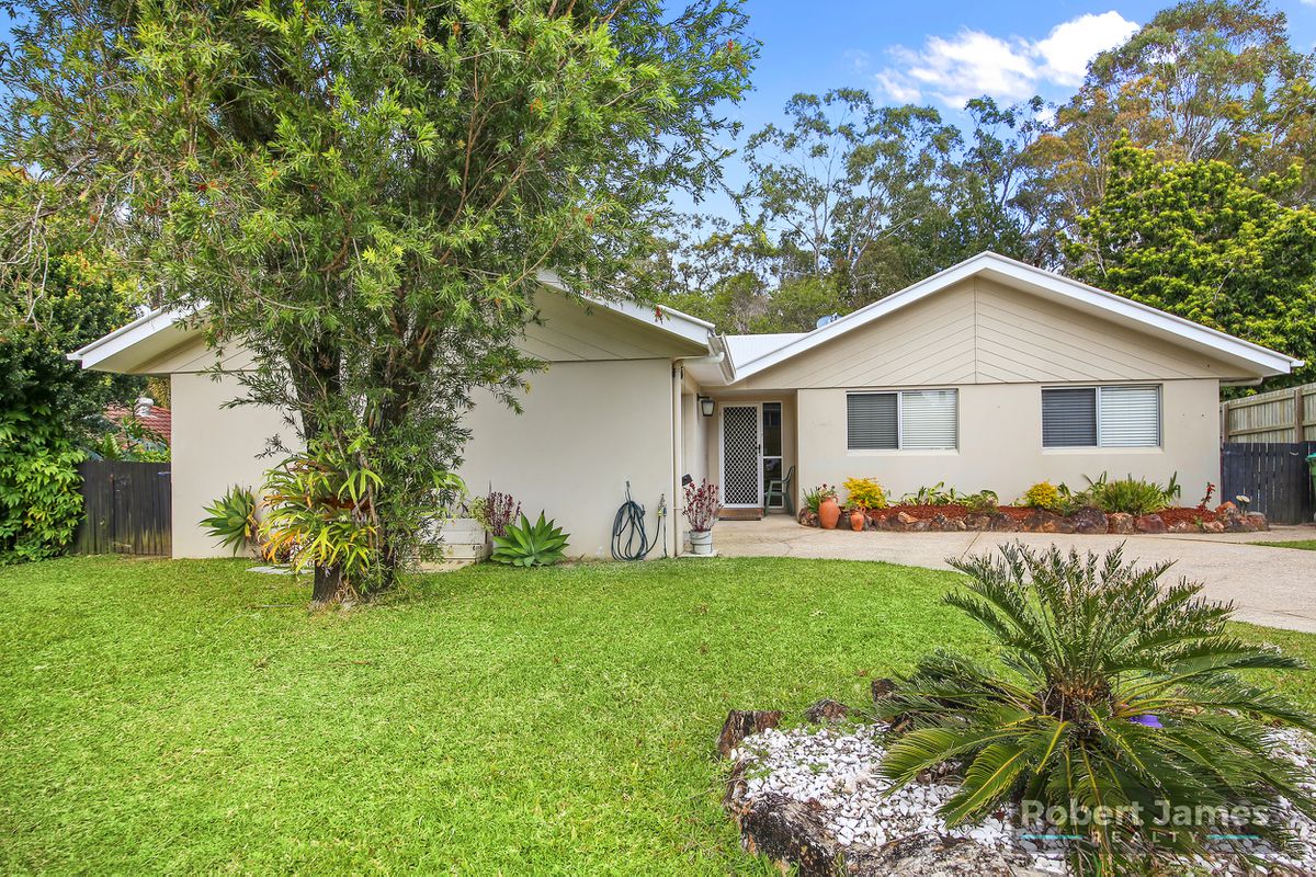 121 Outlook Drive, Tewantin