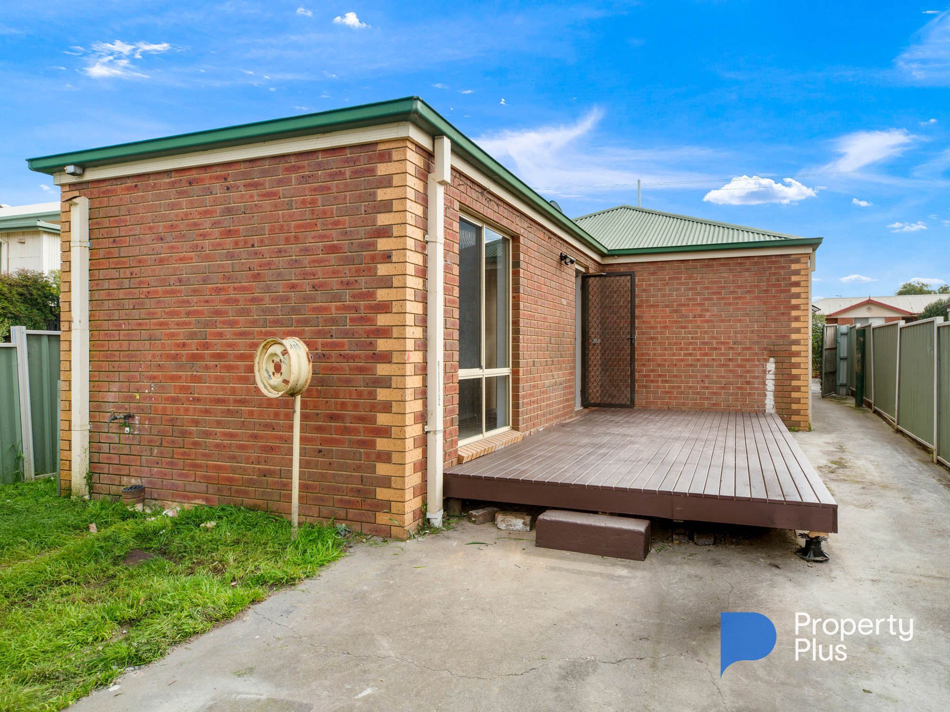 11 Allingham Street, Golden Square