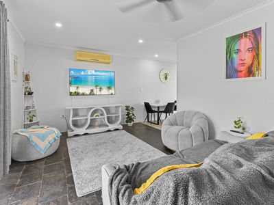 5 MARVIN CLOSE, White Rock
