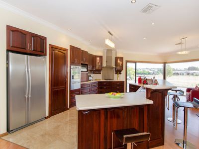 14 Houston Drive, Mount Gambier