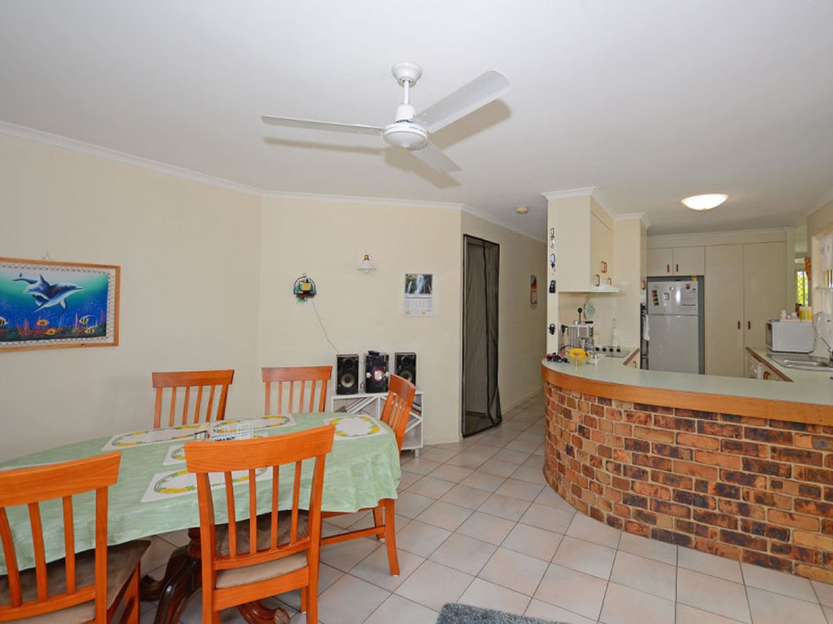 176 PULGUL STREET, Urangan