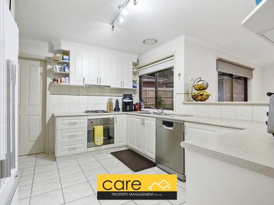12 Nareen Avenue, Endeavour Hills