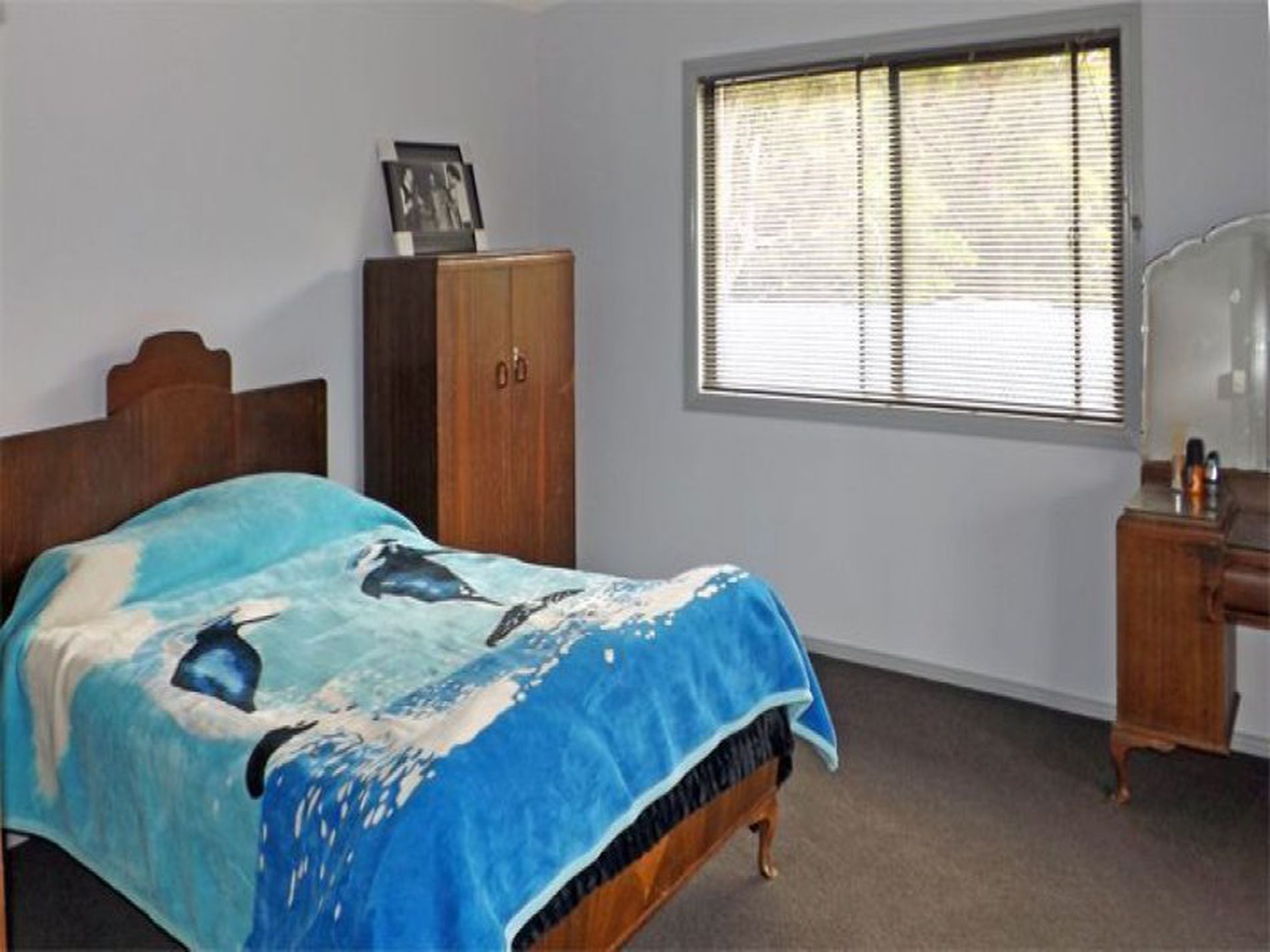 2 Princes Highway, Lake Tabourie