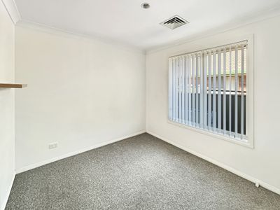 12 Kings Park Way, Dubbo