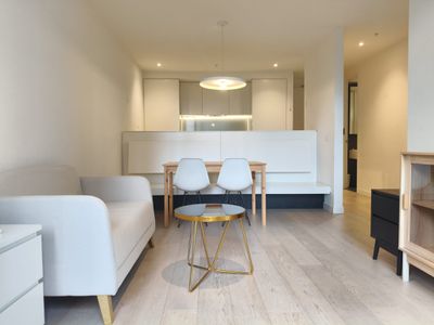 1108 / 81 A'Beckett Street, Melbourne