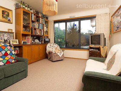 5 COOPER STREET, Mount Beauty