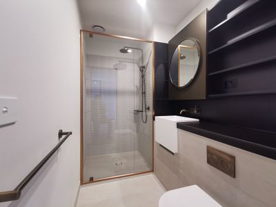 2107 / 119 A'Beckett Street, Melbourne