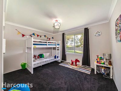 16 Hutt Court, Two Rocks