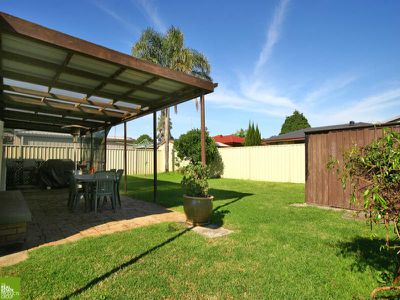 4 White Gum Ave, Albion Park Rail