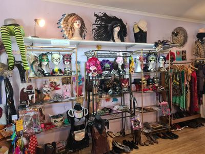 Nimbin Mad Hatters - A retail store with the lot!!