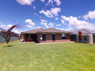 4 Brook Court, Dubbo