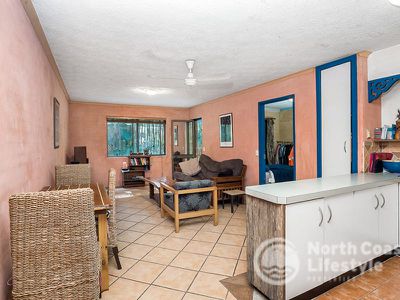 5 / 2 Rajah Road, Ocean Shores