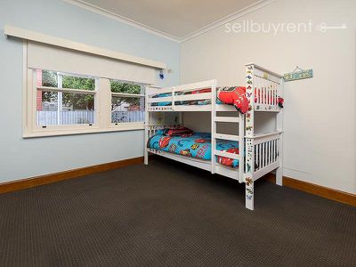 4 WILSON STREET, Wodonga